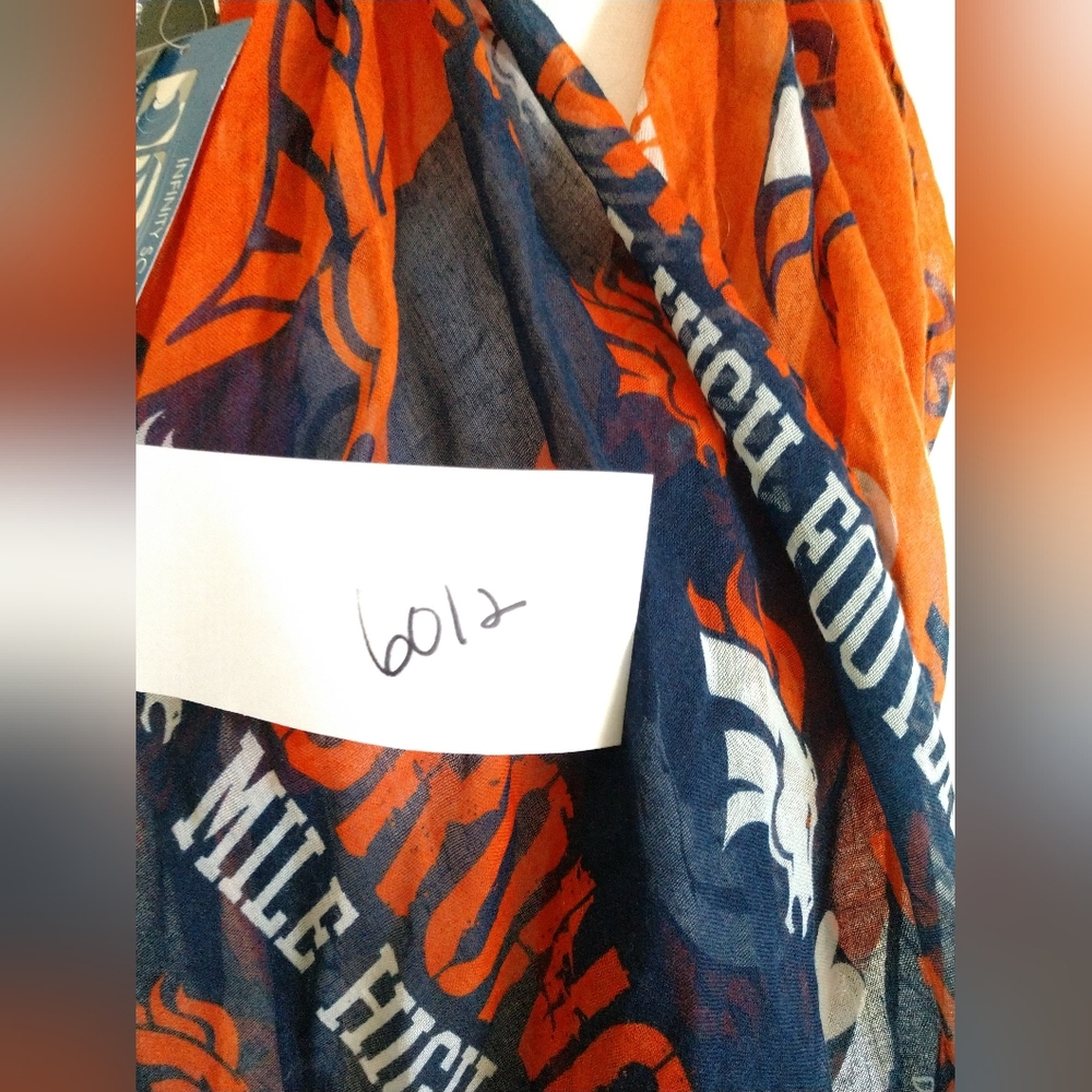 NEW Denver Broncos Infinity Fashion Scarf NWT Orange Blue 6012 - Picture 5 of 6